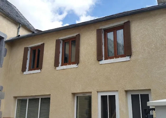 Au Pied Des Volcans D'auvergne * Айда